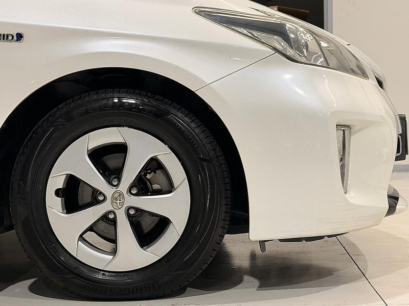 2012 Toyota Prius HYBRID | Mint Condition64759066166531113