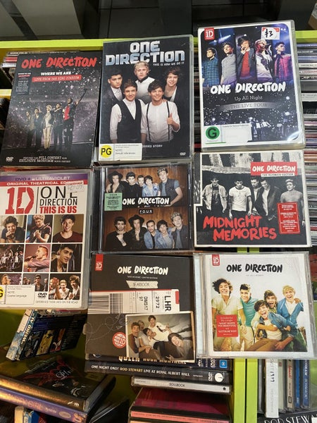 ** bulk buy ONE DIRECTION X 8 ** Carousel 1