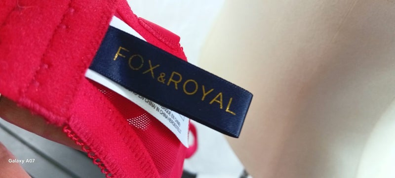 Red satin half cup bra, sz 12DD Carousel 12