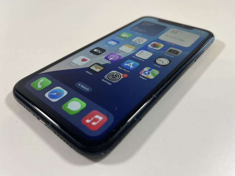 iPhone XR 64gb Black (damaged)64485617468034111