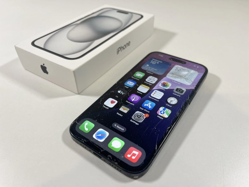 iPhone 15 128g Black (damaged)64485715359745110