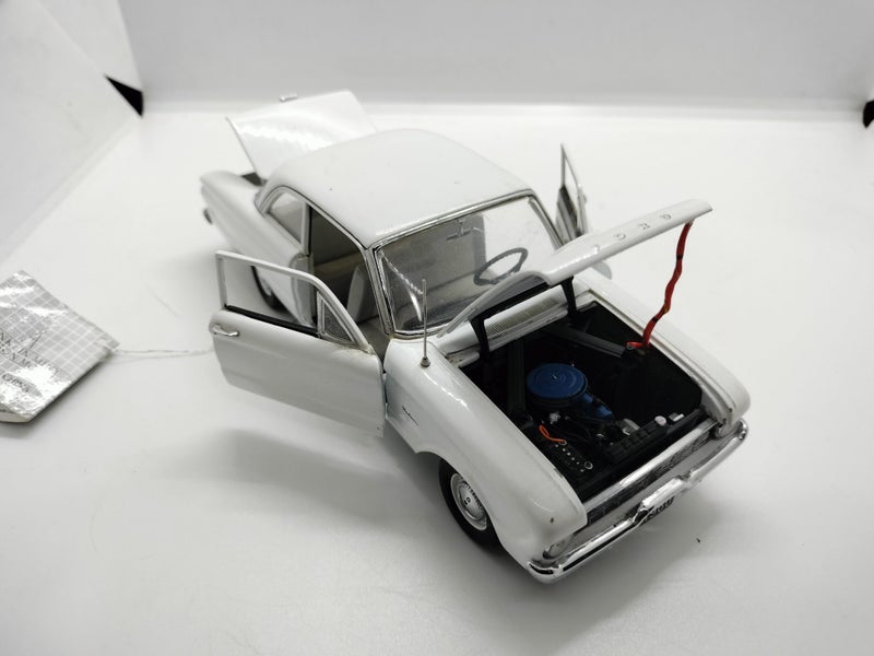 1:24 1960 Ford Falcon by Franklin Mint Carousel 8
