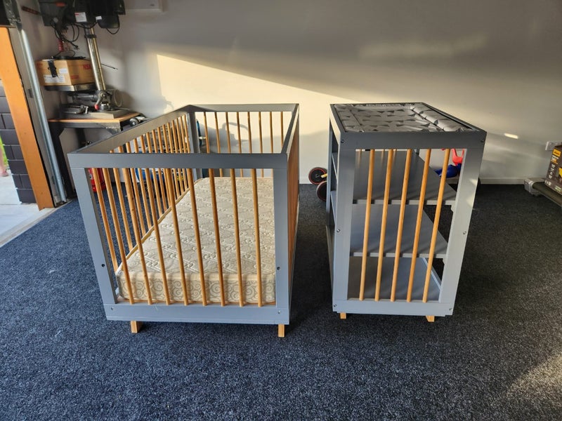 Cot + Change Table Combo64486971843585114