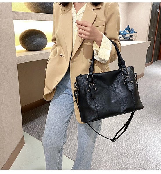 Handbag Shoulder Bag Shopping Tote E0550BK0 Carousel 2