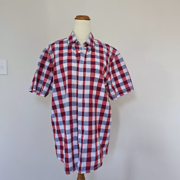 R M Williams red & blue plaid 100% cotton shirt size M, new condition Carousel 1