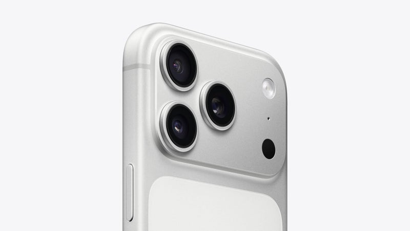 iPhone 17 Pro - Silver 256 - $1 reserve!64492493187714110