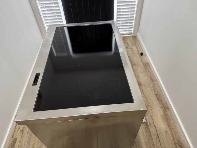 Fisher & Paykel 90cm Freestanding Induction Cooker & Oven – Excellent Condition64492791681795113