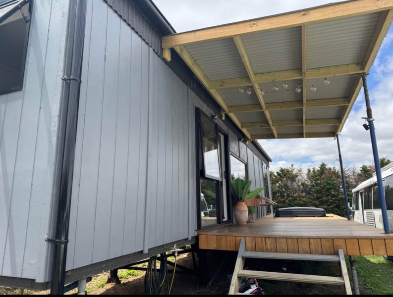 Mobile tiny home on wheels Carousel 6