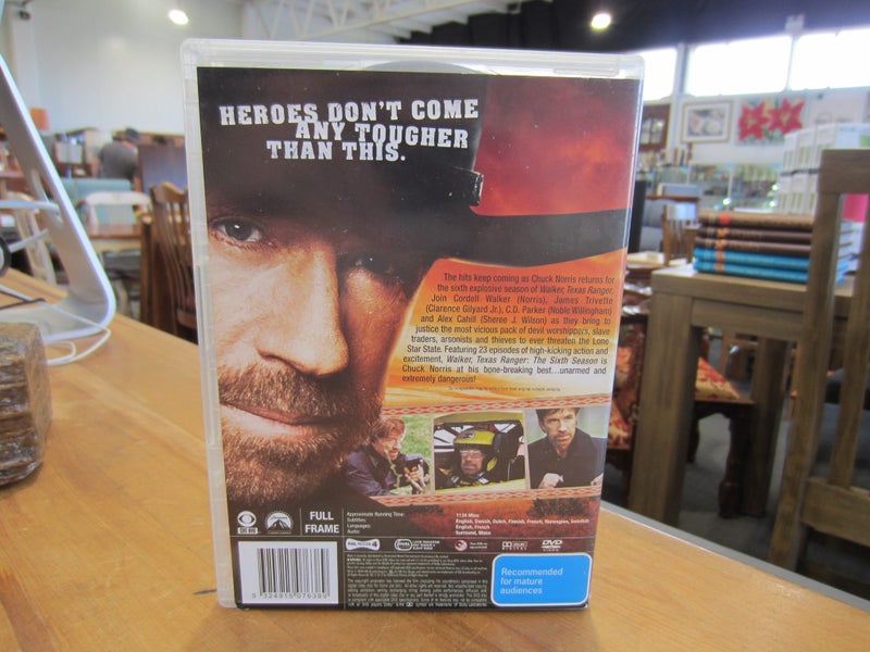 Walker Texas Ranger: Season 6 Carousel 2