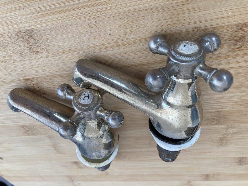 Vintage taps Carousel 2