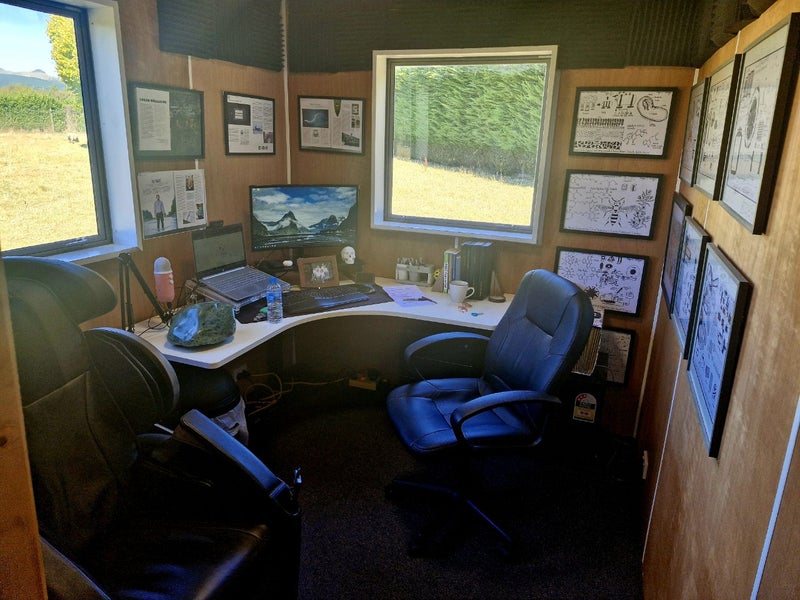 40ft High-Cube Container – Fully Converted Office | Insulated | Heat Pump | Read Carousel 7