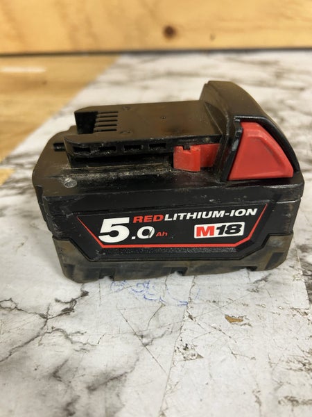 Milwaukee 5.0Ah battery Carousel 1