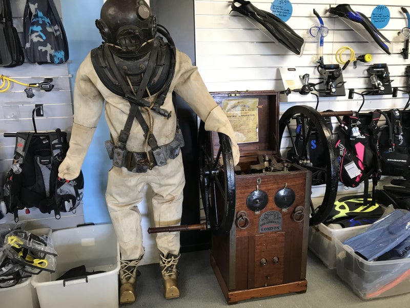 ### SUPER RARE VINTAGE HELMET DIVER AND PUMP 1910-20's $19995 ### Carousel 1