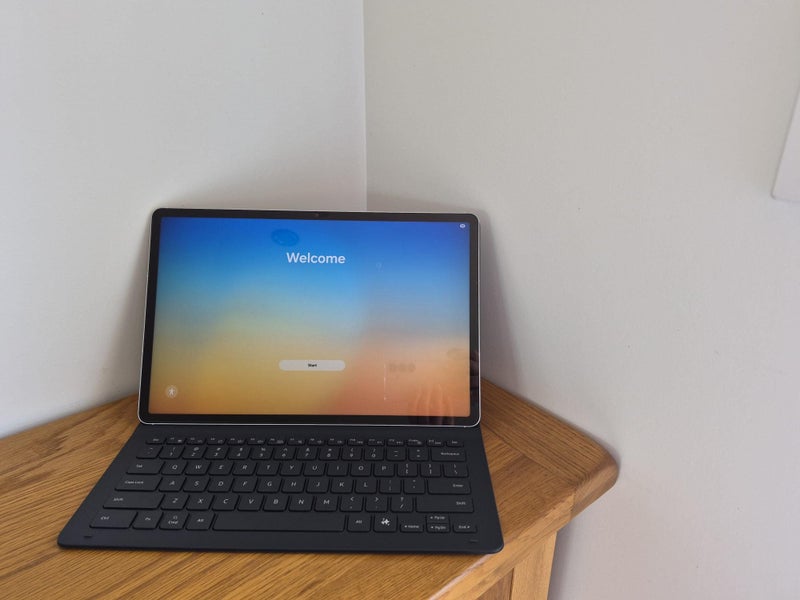 SAMSUNG Galaxy Tab S10 FE Plus 13.1 Inch Screen and Keyboard Slim Cover Carousel 1