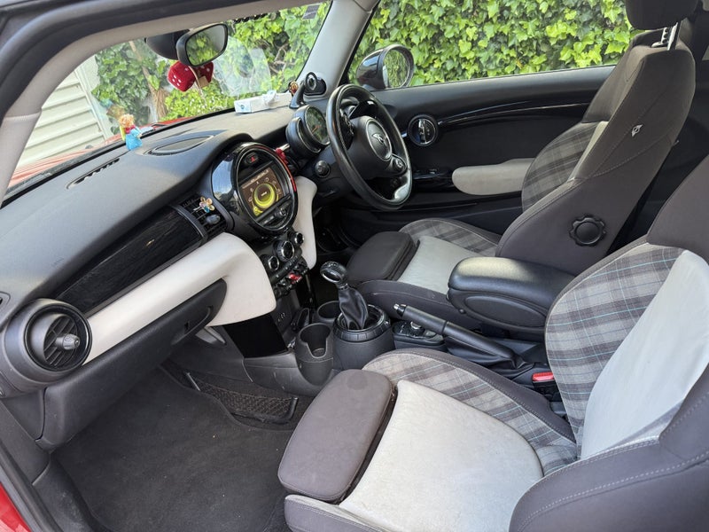 2014 MINI Hatch Cooper64629647119875112