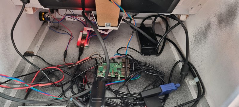 Retro 80s-Style Bar-Top Arcade Machine – Custom Built Carousel 8