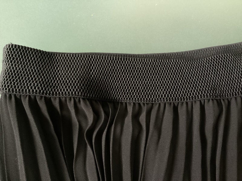 Madly Sweetly Pleated Skirt Carousel 3