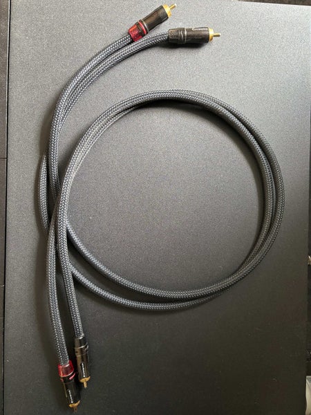 Cambridge Audio AUD900 interconnect cables. 1m Carousel 1