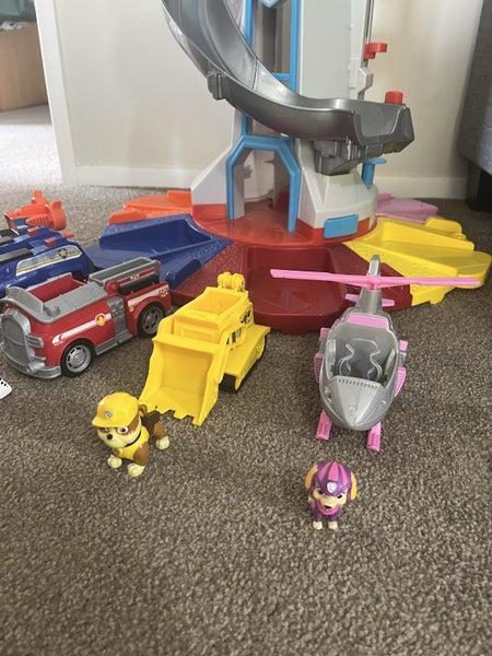 PAW Patrol Lookout Tower plus 5 vehicles and figures! Carousel 9