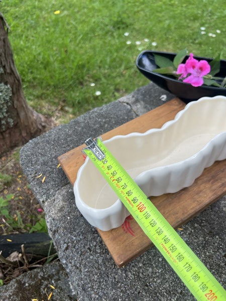 Crown Lynn : 106 1941-64 Carousel 4