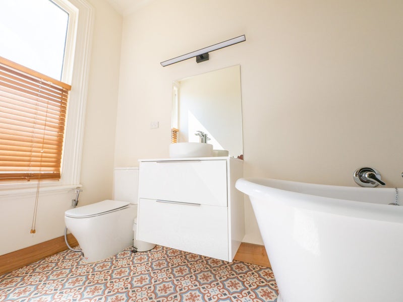 Opoho, 4 bedrooms64495165240450113