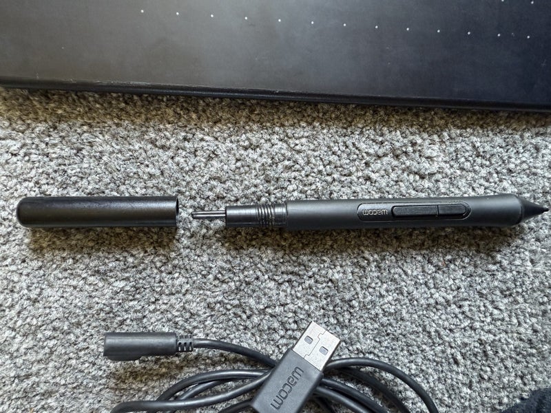 Wacom Intuos (medium) model CTL 6100wl Carousel 2