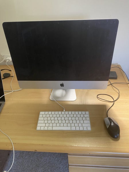 I MAC COMPUTER Carousel 1