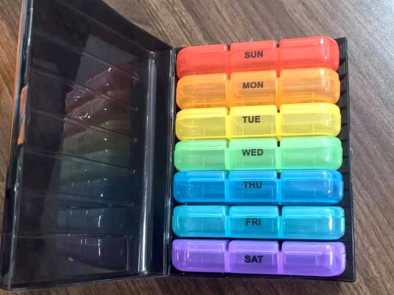 7 Day Pill Box, Pill Organizer, 3-Times-a-Day Carousel 2