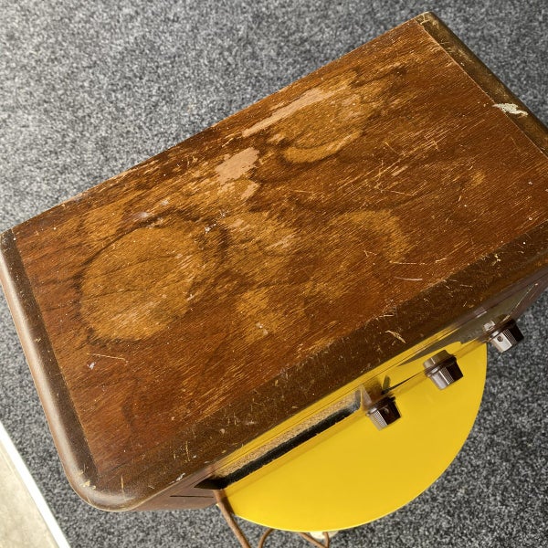 Pacemaker Valve Radio (NZ-Made, c.1940s) Carousel 4