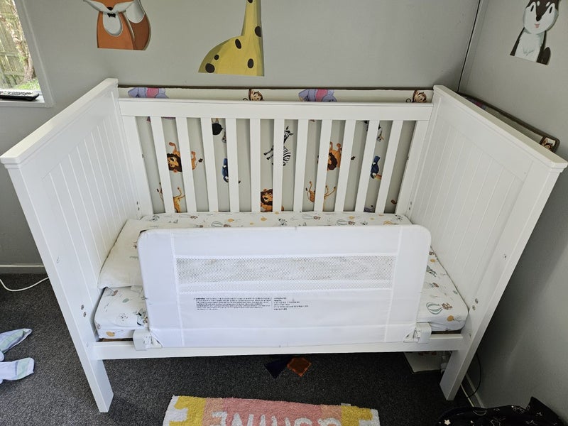 Grotime Legacy 4-in-1 Cot, White64495781739394110