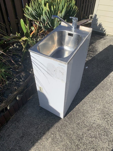 Laundry tub Carousel 1