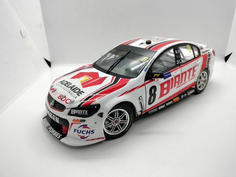 1/18 Holden Commodore VF v8 supercar Carousel 1