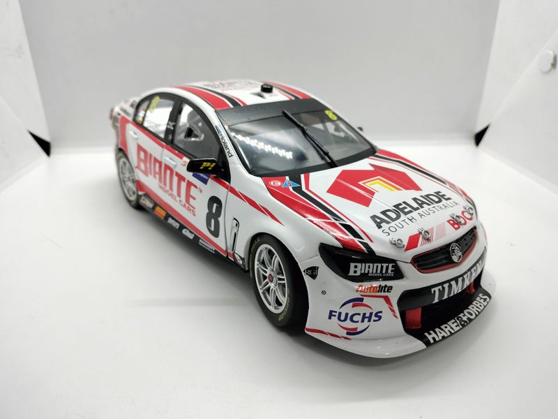 1/18 Holden Commodore VF v8 supercar Carousel 2