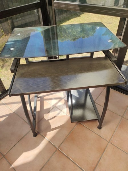 Computer Table Carousel 1