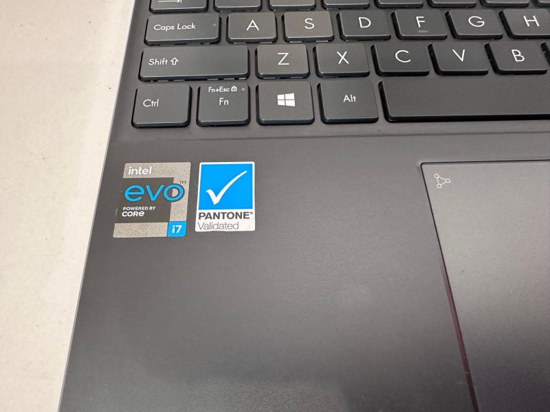 $1 Res Asus ZenBook Flip 2-in-1 11th Gen Core i7-1165G7 16GB 512GB OLED Touch64496812085505114