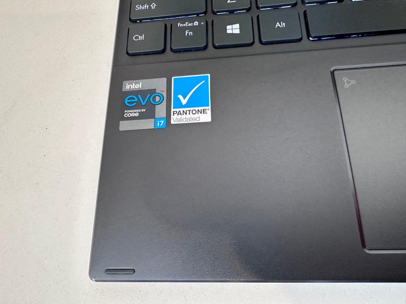 $1 Res Asus ZenBook Flip 2-in-1 11th Gen Core i7-1165G7 16GB 256GB OLED Touch64496812094593114