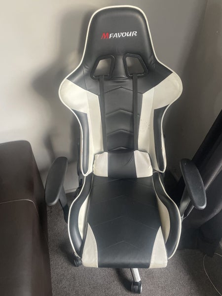 Gaming chair (NEED GONE) Carousel 1