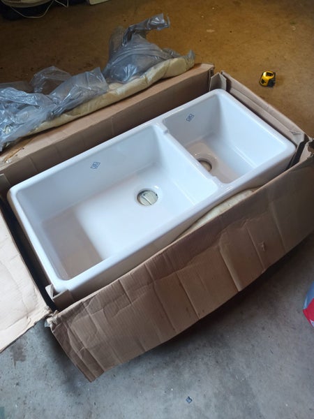 Double Butler Sink Carousel 1