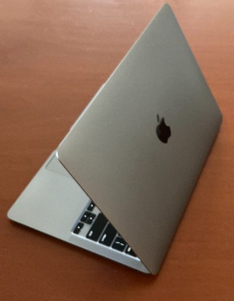 Apple Mac Air64497102191618110