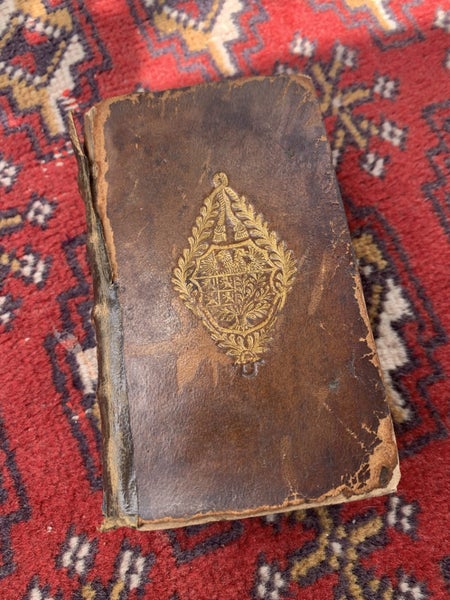 300 year old book JUSTINI HISTORI AE PHILIPPICAE circ 1722 Carousel 2