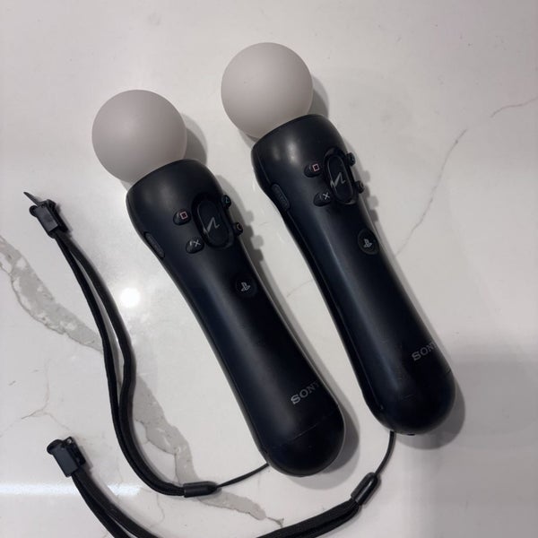 PS3 Move Motion Controllers x2 Carousel 1