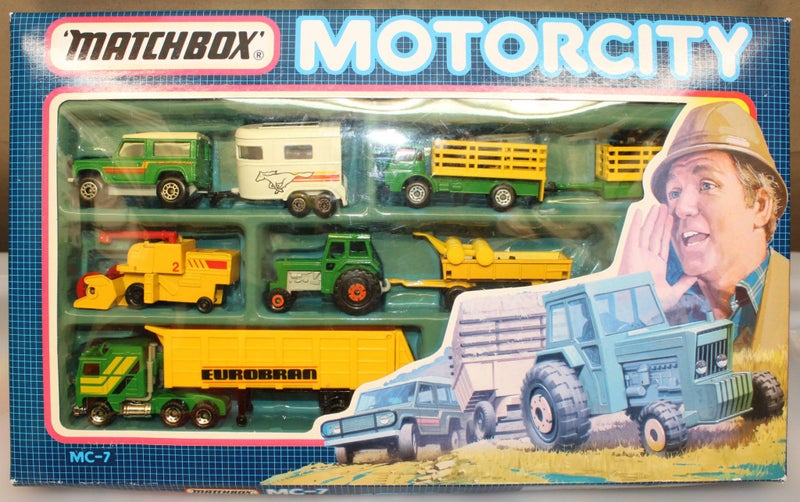 Matchbox Farming Vehicle Gift Set Mint Boxed Carousel 1