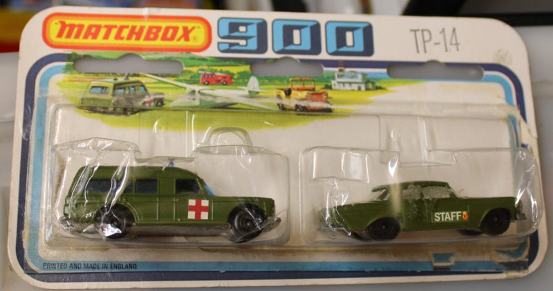 Matchbox Army Twin Pack Mercedes 300 SE & Binz Ambulance Mint Boxed Carousel 1