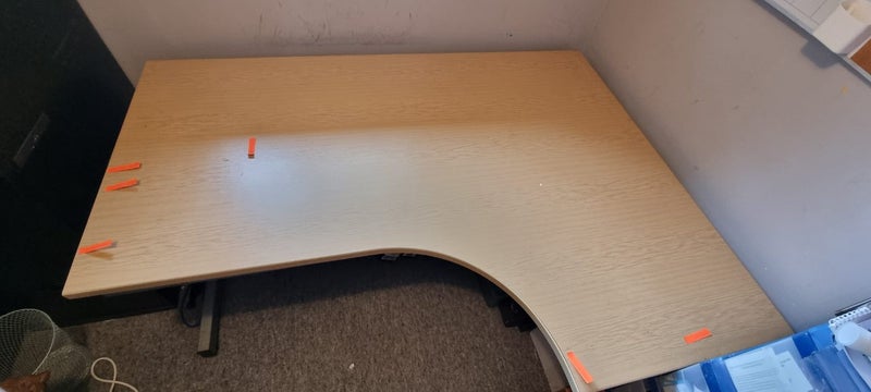 Solid Office Desk Carousel 1