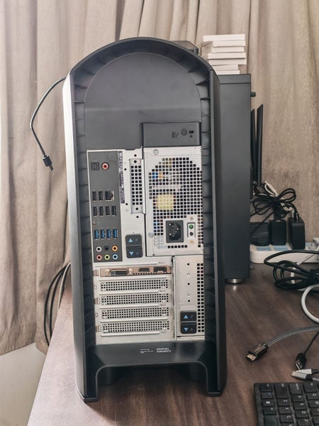 Alienware Aurora R11 Desktop Carousel 6