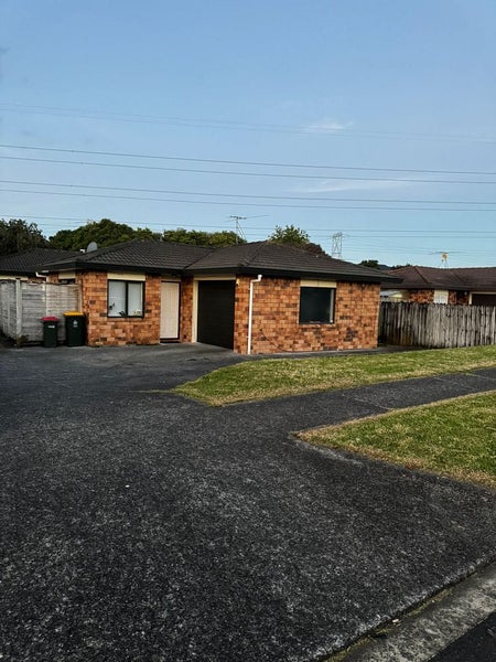 Flat Bush, 2 bedrooms64498276973699111