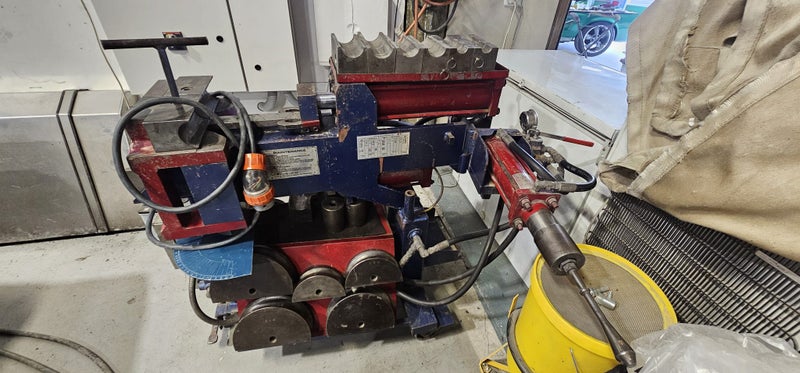 Exhaust tube bender with flaring tool64501513589505110