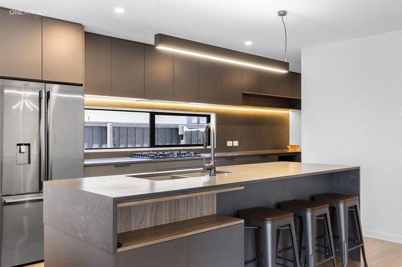 Standout Design, Unmatched Lifestyle, In Oakville64580314188291113