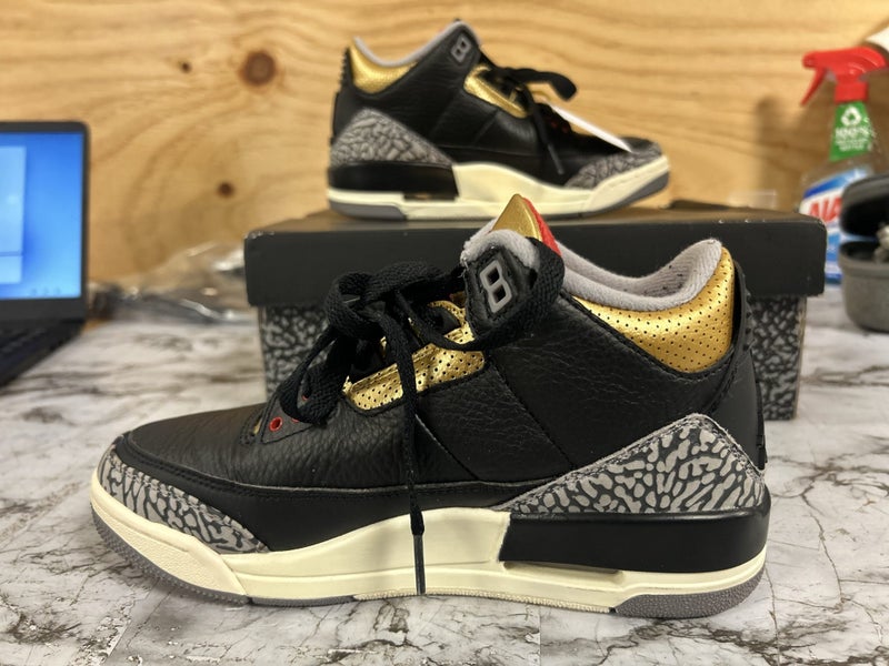 Air Jordan’s retro 3 women’s size: UK4.5 Carousel 4
