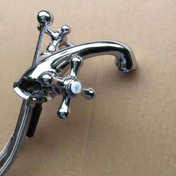 Set of dual Basin Taps. Carousel 1